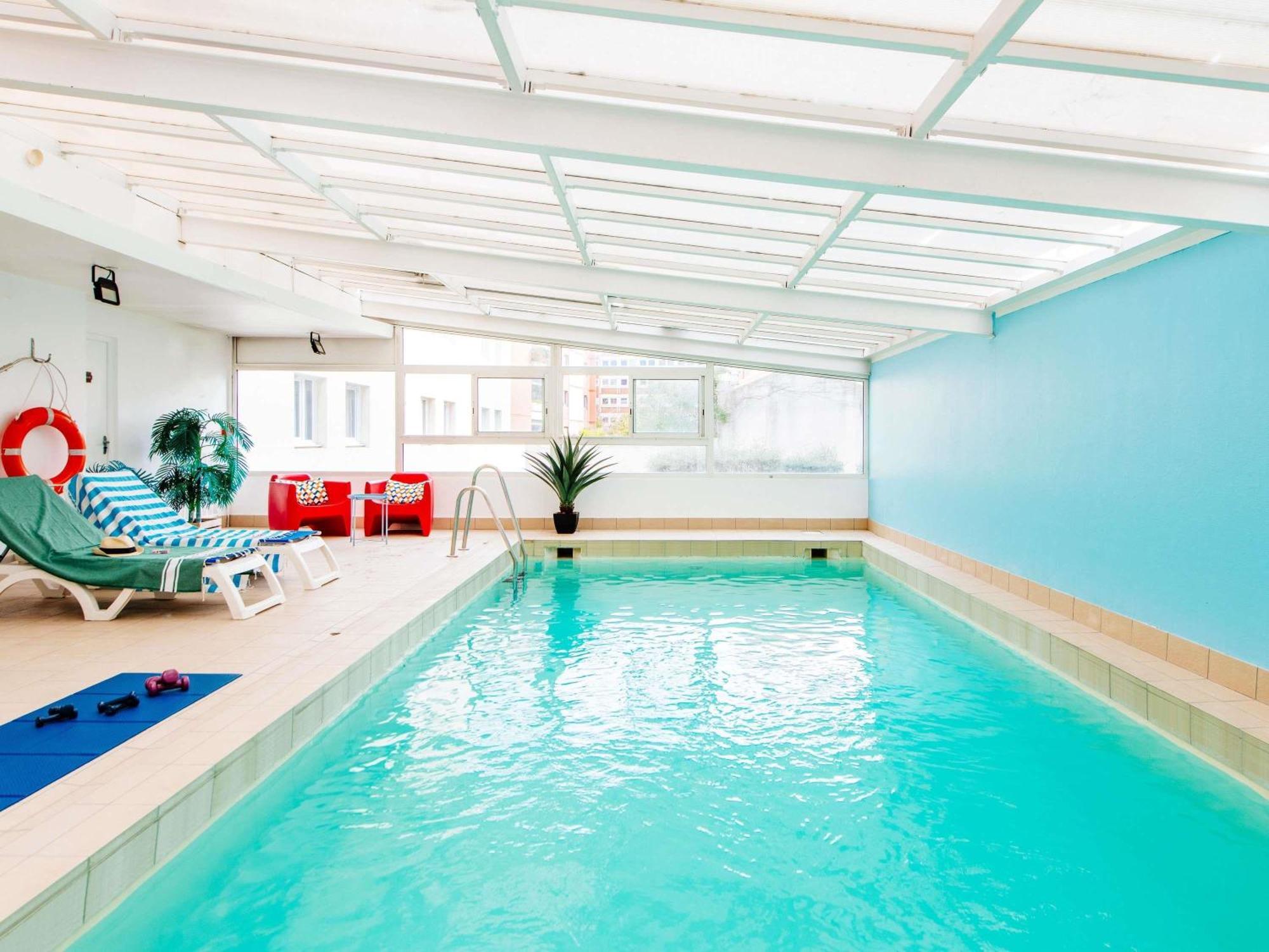 Adagio Access Prado Perier 3*