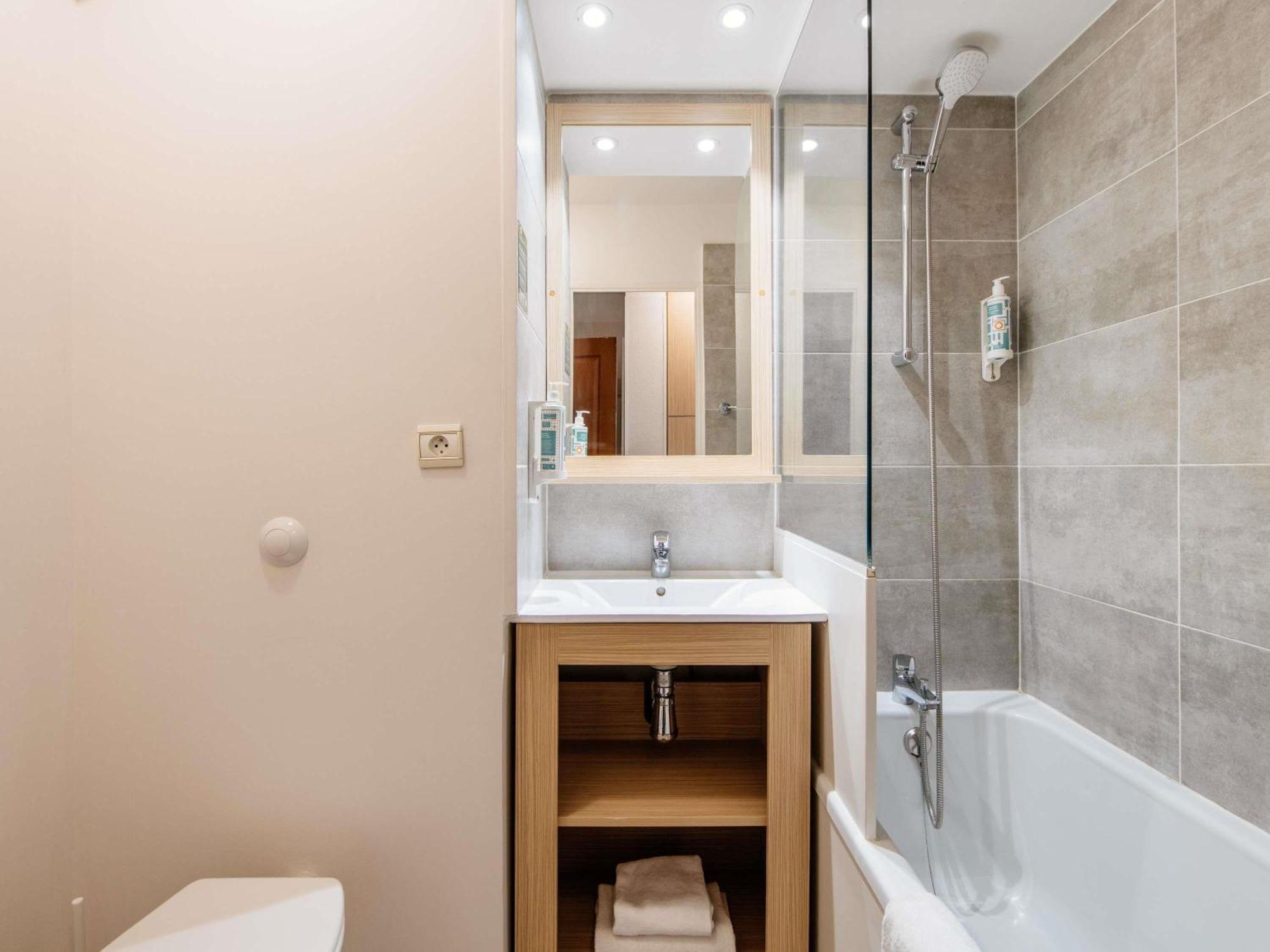 Adagio Access Prado Perier Aparthotel Marseilles